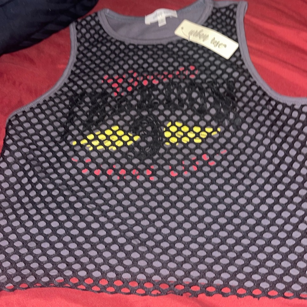 Women urban rose top